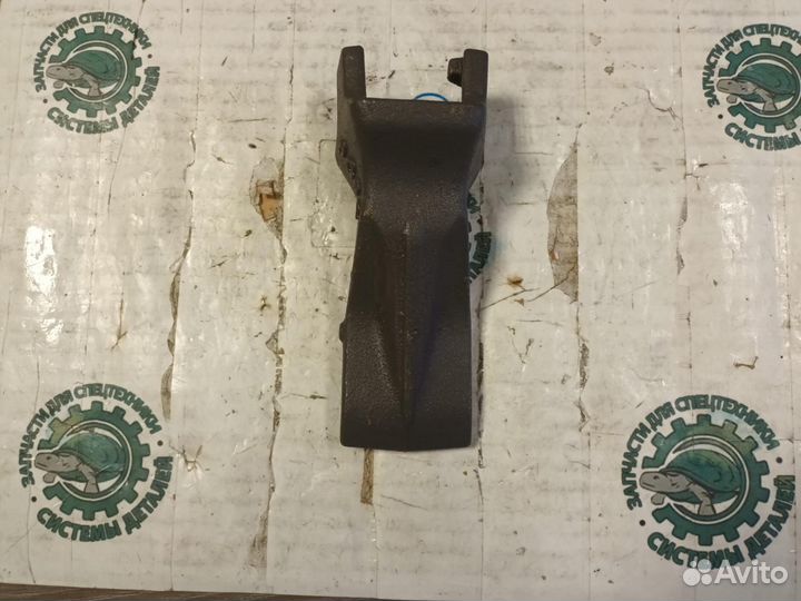 Зуб ковша экскаватора Volvo L110