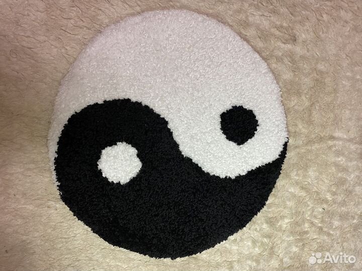 Тафтинговый ковер