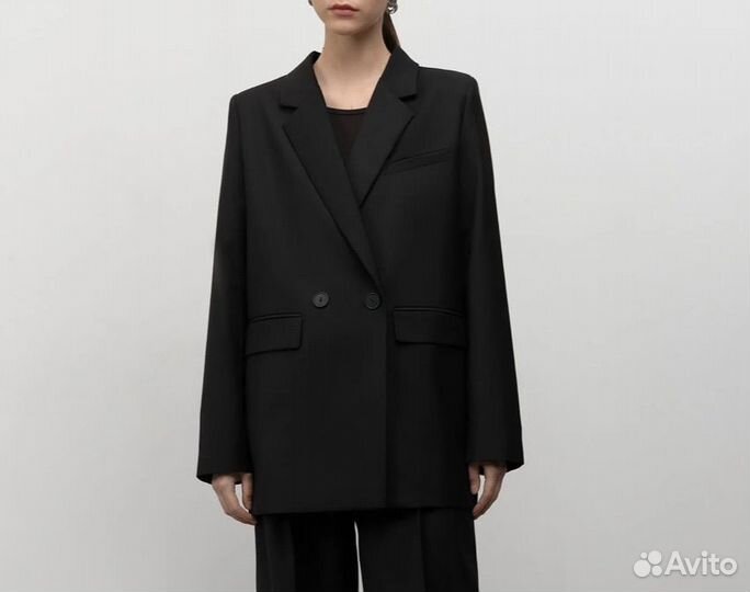 Брючный костюм