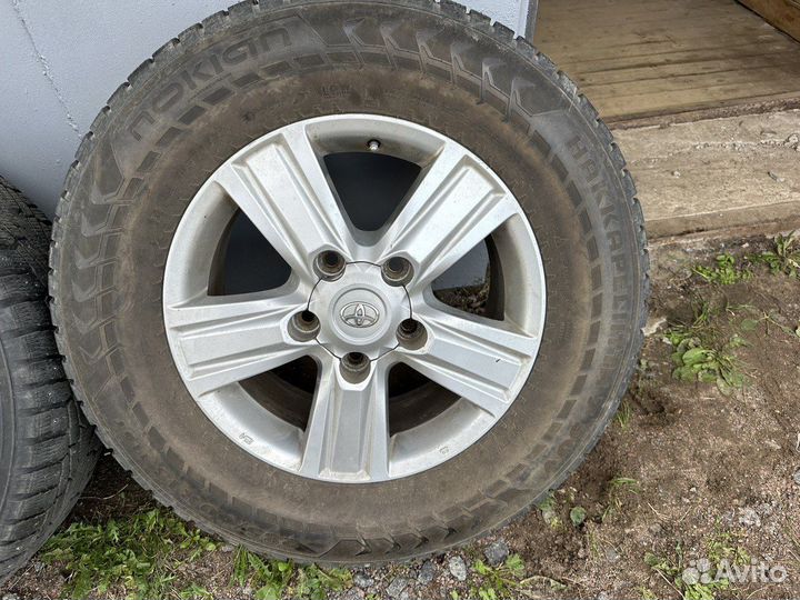 Зимние колеса Toyota Land Cruiser 200 R18 285/60