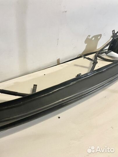 Усилитель переднего бампера Skoda Superb 2