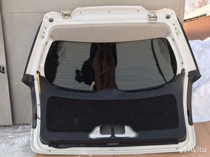 Заднияя 5-я Дверь на Субару Аутбек 2006г кузовbp