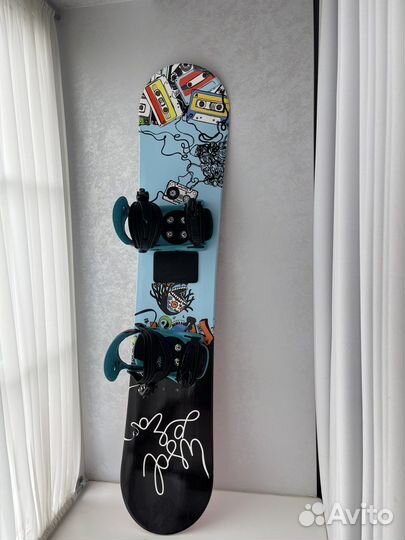 Сноуборд и ботинки комплект