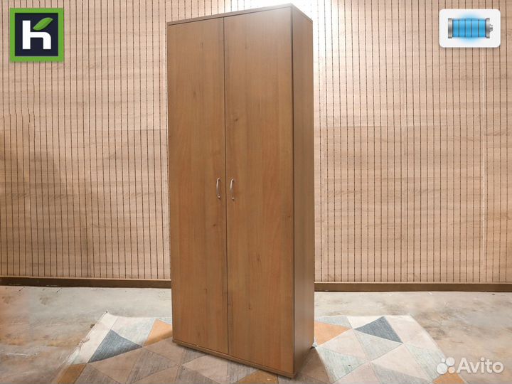 Шкаф офисный для одежды