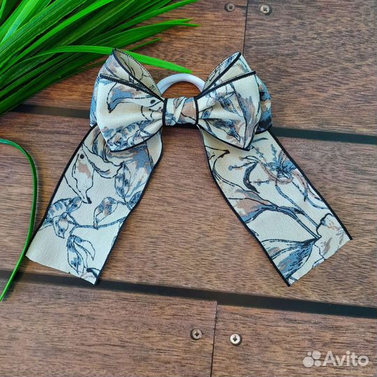 Бант для волос ручной работы