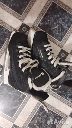 Коньки хоккейные детские