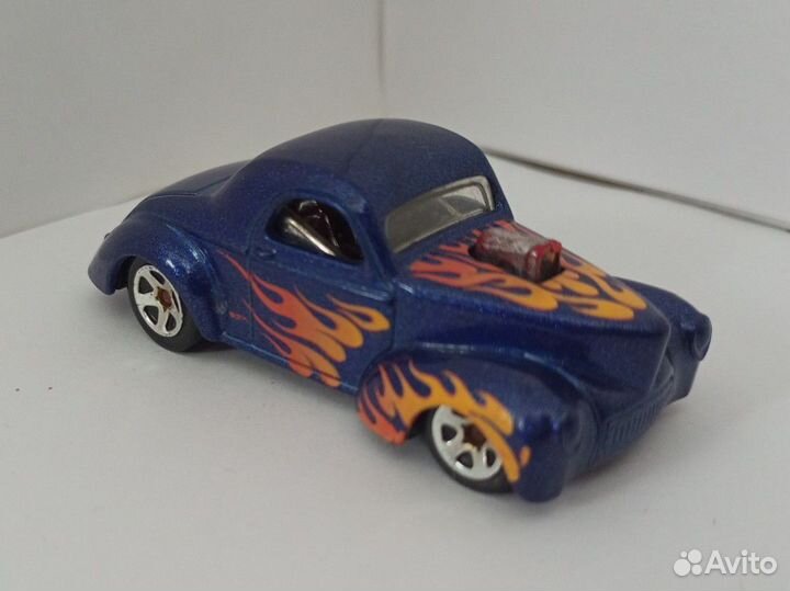 Hot Wheels машинка