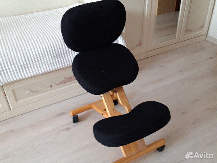 Коленный стул KWO2B