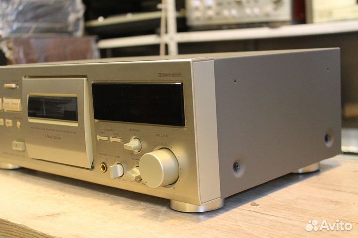 Кассетная дека Teac V 1050