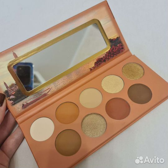 Палитра теней essence Sawasdee Bangkok