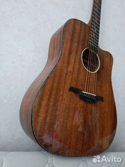 Гитара полномассивная