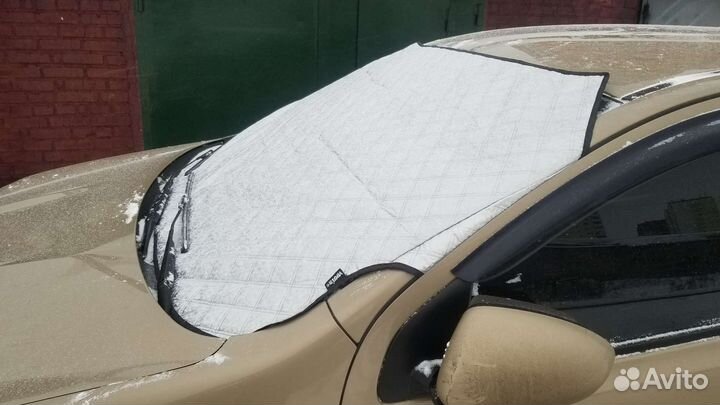 Зимний чехол на лобовое стекло.На Ниссан Кашкай