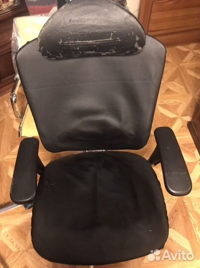Компьютерное кресло