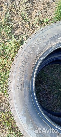Bridgestone Blizzak Spike-02 SUV 235/60 R16