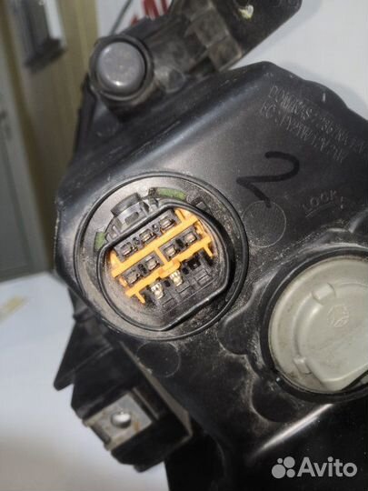 Фара правая Hyundai Ix35