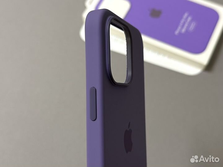 Чехол на iPhone 14 Pro Max Silicone Case