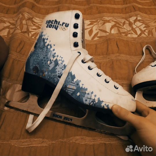 Коньки фигурные 37 для девочек