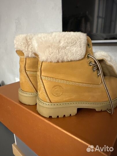 Ботики (аля Timberland )