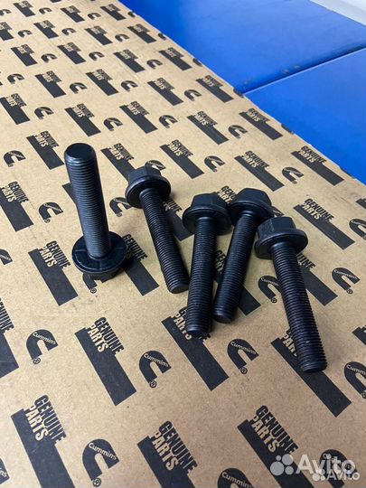 Болт гбц M14x1.50x71 Cummins ISM11, QSM11