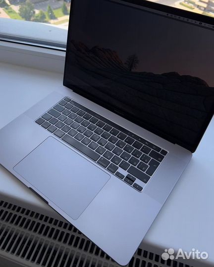 Apple Macbook Pro 16 2019 / 1 TB / i9 / 32GB