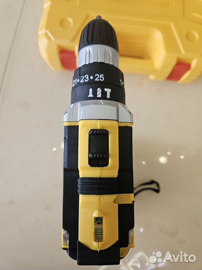 Шуруповерт ударный dewalt 21 V