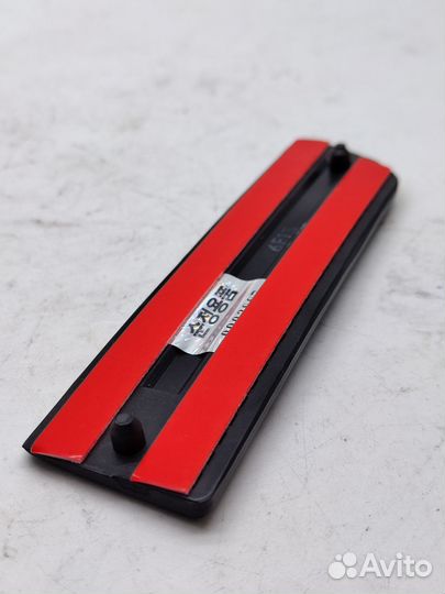 Молдинг крыла переднего левого