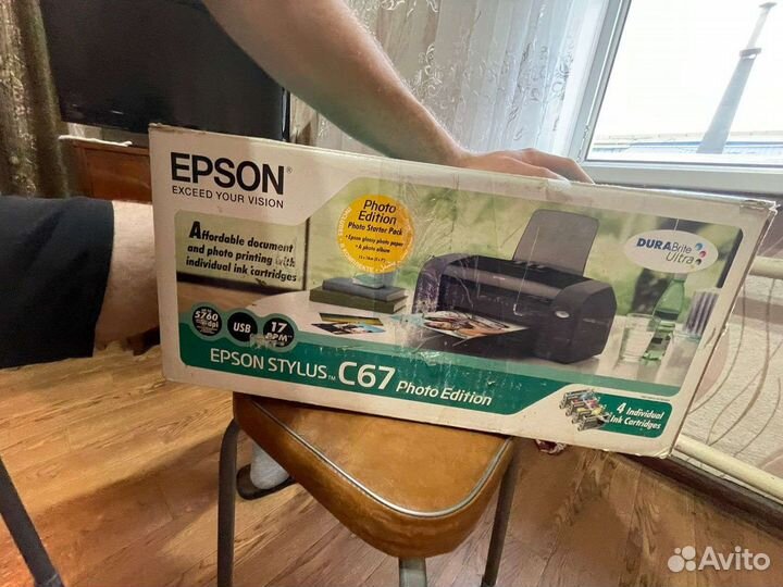 Цветной принтер Epson (на запчасти)