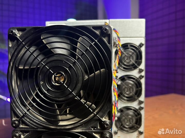 Майнер Antminer S19 86 th б/у наличие
