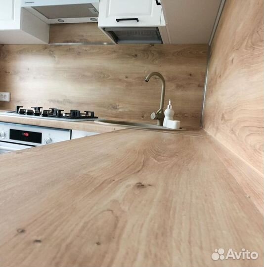 Современный кухонный гарнитур