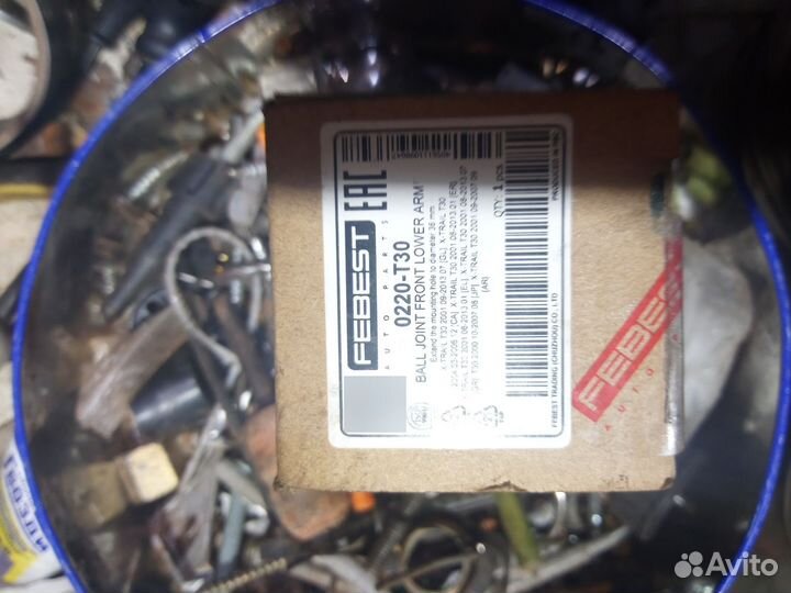 Шаровая опора Nissan x trail T30