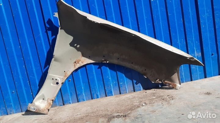 Крыло переднее левое Ford Escape