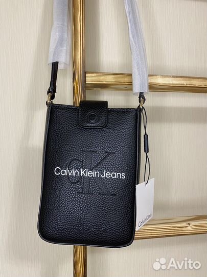 Сумка мессенджер calvin klein