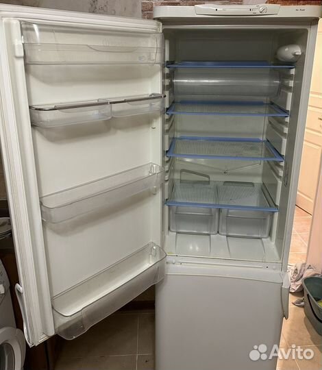 Холодильник Indesit