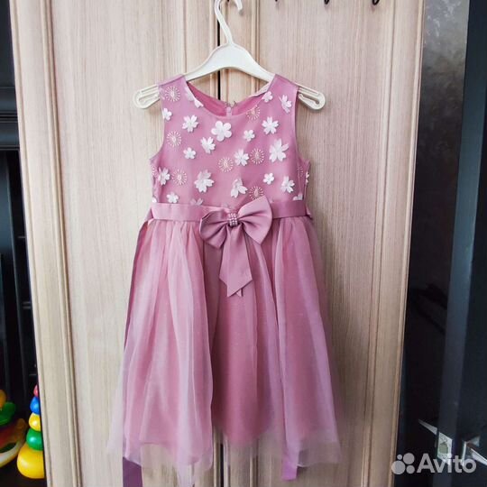 Нарядное платье для девочки