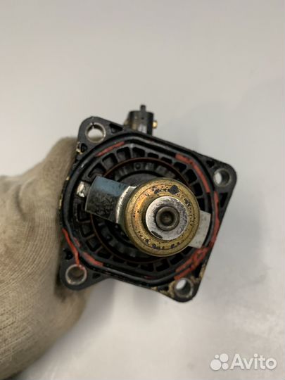 Корпус термостата Opel Astra J 55587349