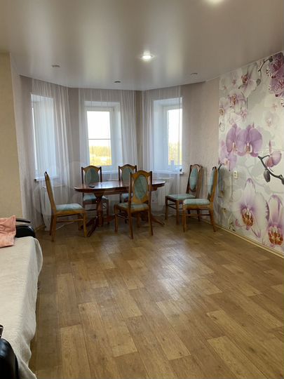 2-к. квартира, 74 м², 8/9 эт.