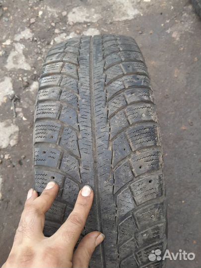 Gislaved Frost 215/70 R15 31P