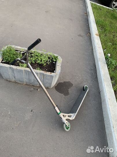 Трюковой самокат кастом стрит