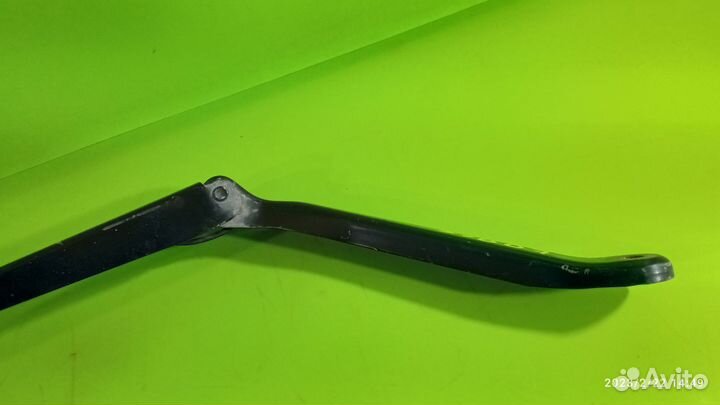 Поводок стеклоочистителя для Ford Fusion