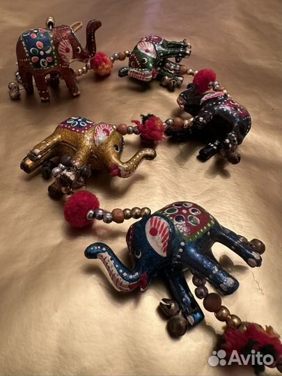 Подвеска интерьерная с индийскими слониками