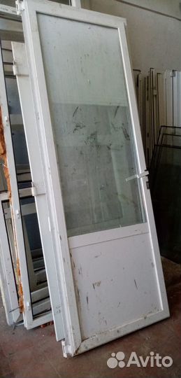 Окна пластиковые и балконные двери бу