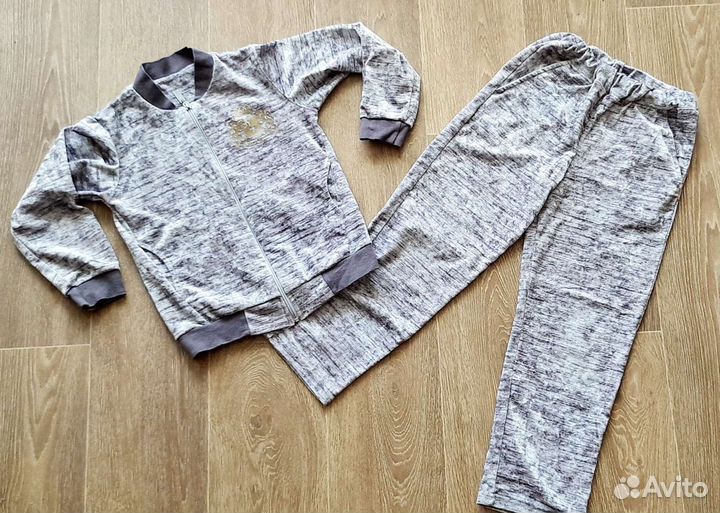 Спортивный костюм для девочки 116-122