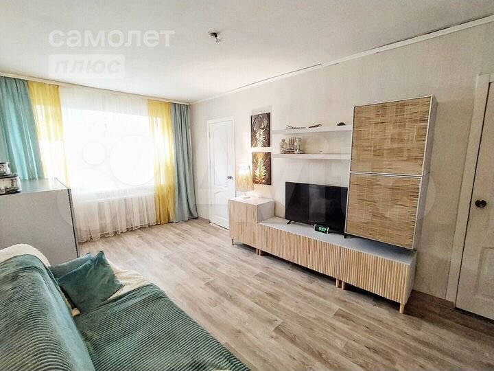 2-к. квартира, 42 м², 1/2 эт.