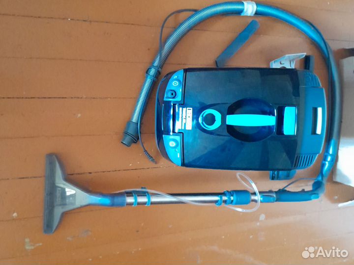 Продам моющий пылесос