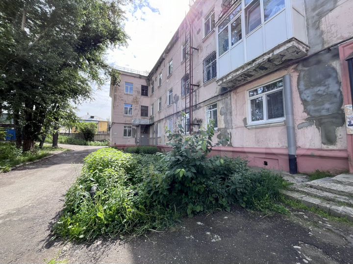 3-к. квартира, 69,8 м², 1/3 эт.