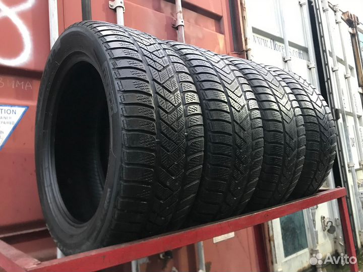 Pirelli Winter Sottozero 3 235/50 R18 94E