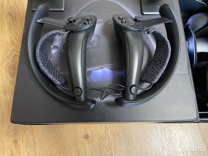 Htc vive pro 2 + контроллеры Valve + базы 2.0
