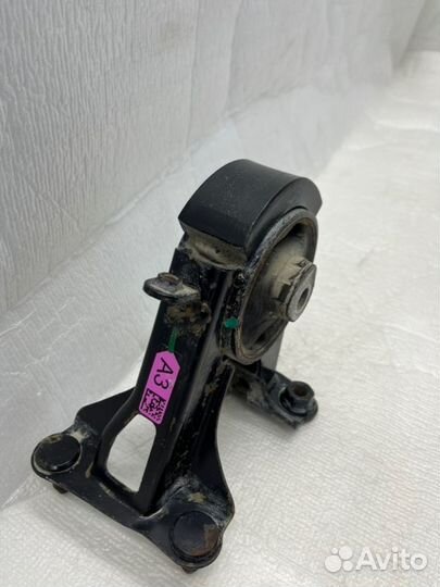 Подушка двигателя задняя Toyota Corolla E180/E181