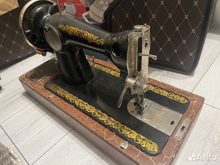 Швейная машина подольск ручная