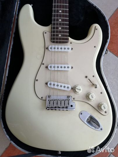 Гитара fender stratocaster 40 years 1994